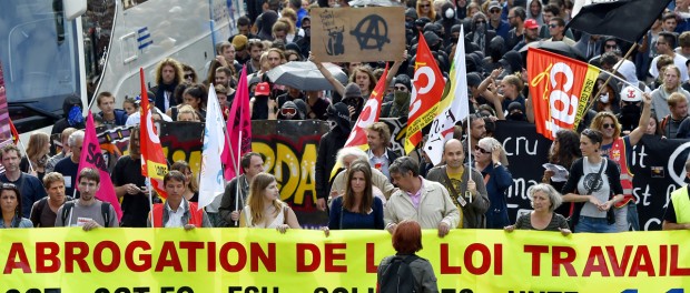 Banderole intersyndicale pour l'abrogation de la loi travail