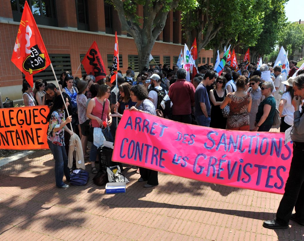 Rassemblement à Toulouse, contre la répression des enseignants du collège Bellefontaine - 2015