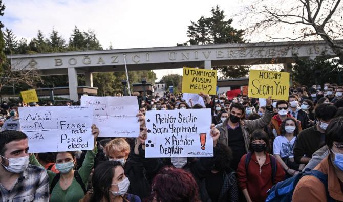 Tout notre soutien à la mobilisation des étudiants grecs et turcs